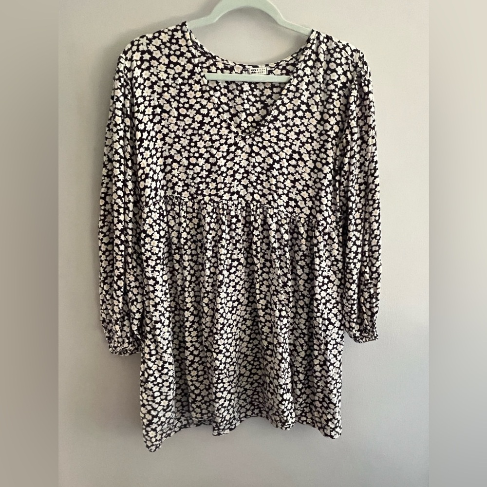 Billabong daisy print babydoll dress size large